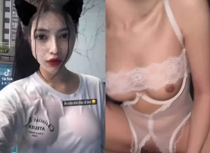 Cô nàng Uyên Thỏ cưỡi ngựa sung sướng